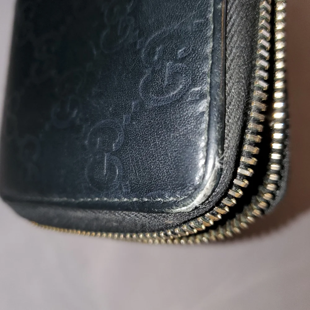 Gucci Black Gucci Signature Zip Wallet - Picture 11 of 16